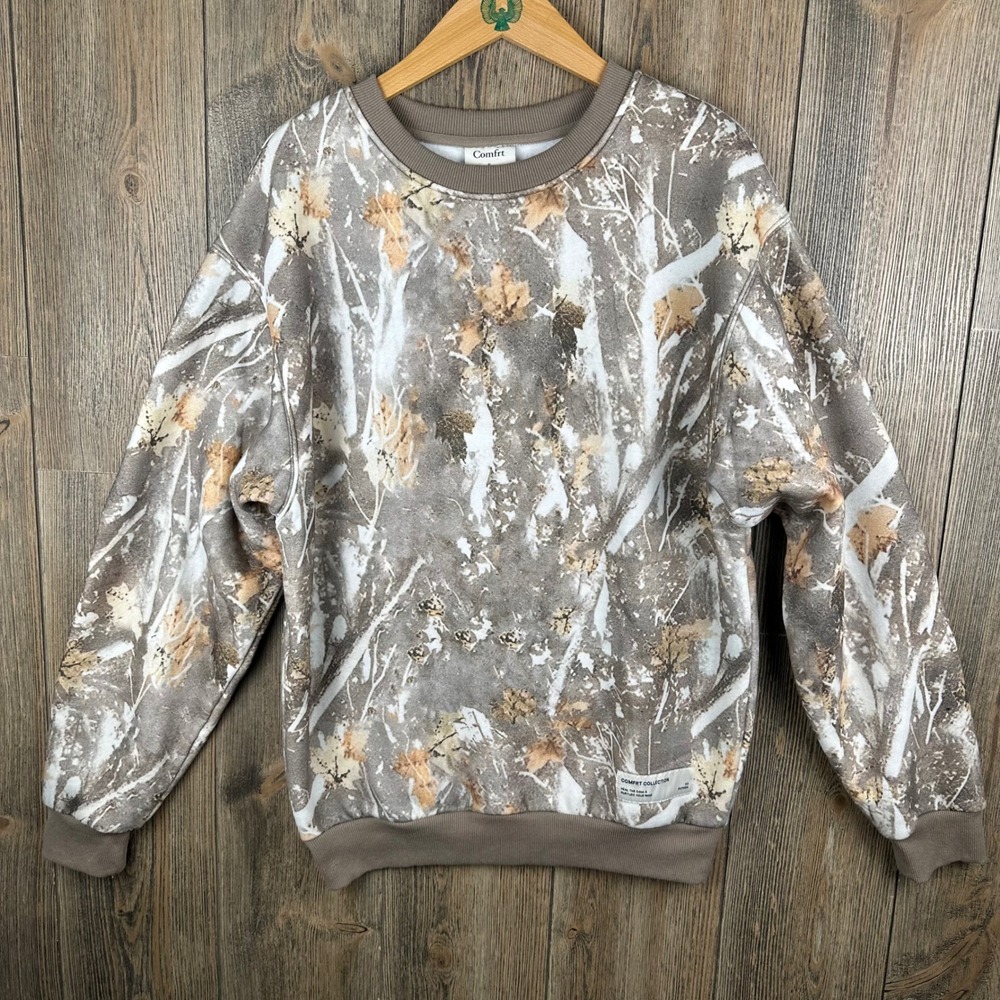 Comfrt Collection Camo Leaf Print Crewneck Sweatshirt Brown Tan Small Unisex